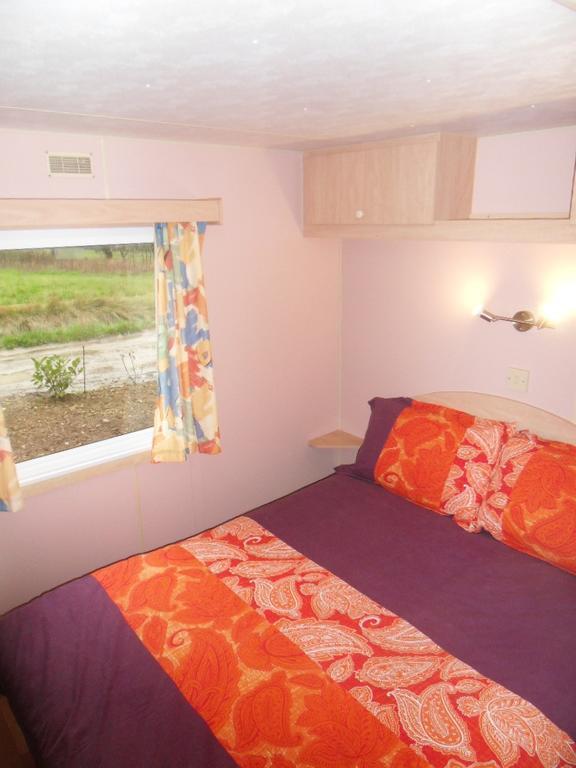 Bungalow Chez Gilly Boisset-et-Gaujac Ngoại thất bức ảnh